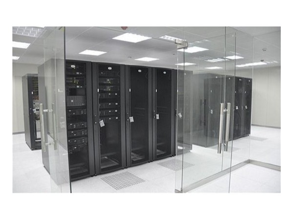 安裝網絡設備環境監控系統，實現智能巡檢