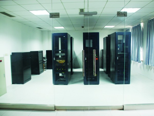 做新疆機(jī)房動環(huán)監(jiān)控，找哪家好？