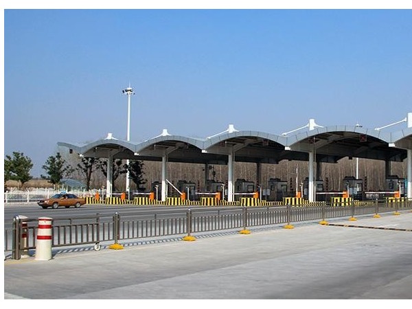 高速公路服務區和停車區供電監測及照明控制，如何實現？